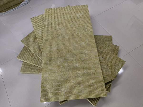   巖棉保溫板公司因為選用領域各不同